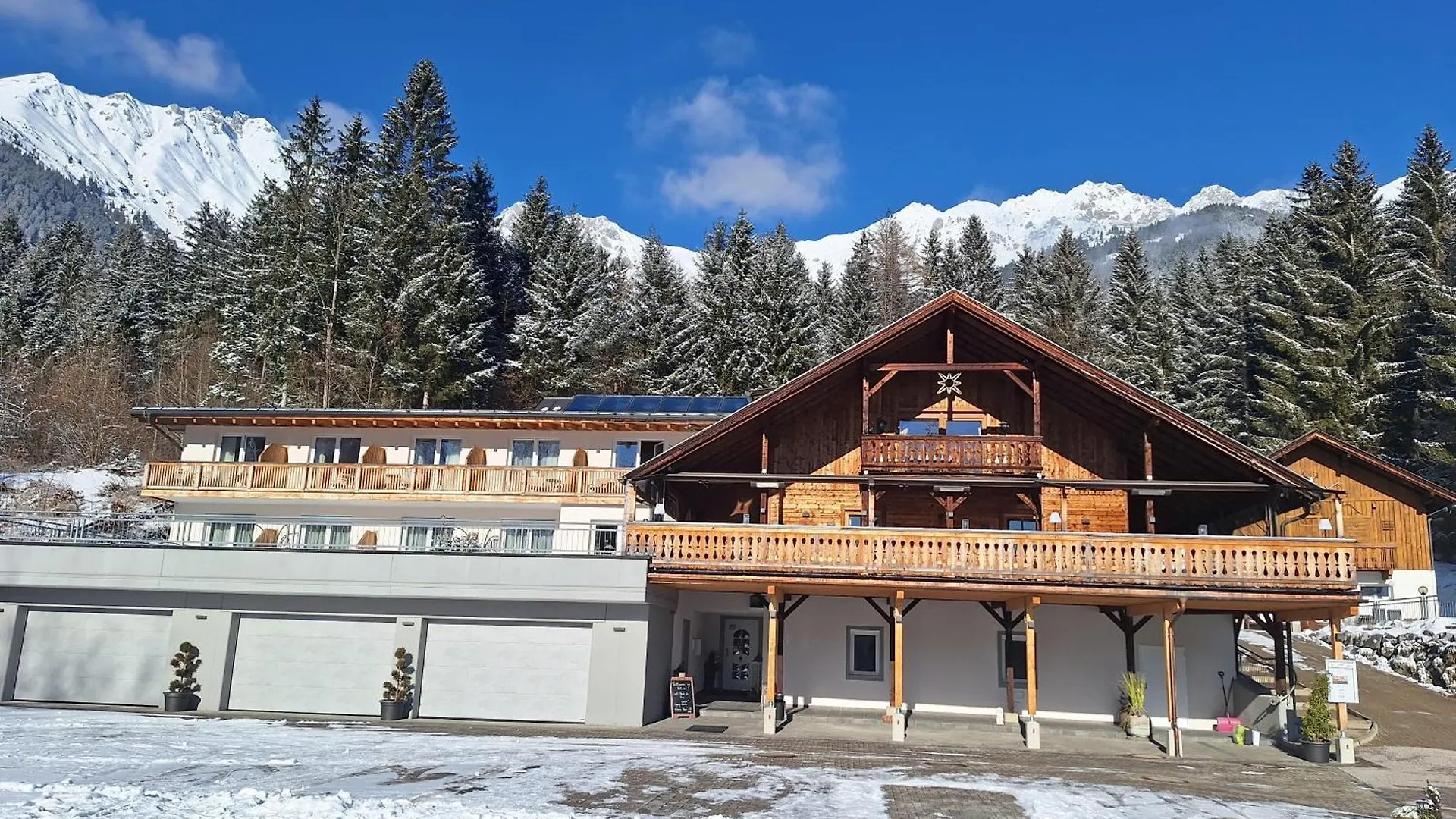 Sweet Cherry - Boutique & Guesthouse Tyrol Innsbruck 3*,  Østrig