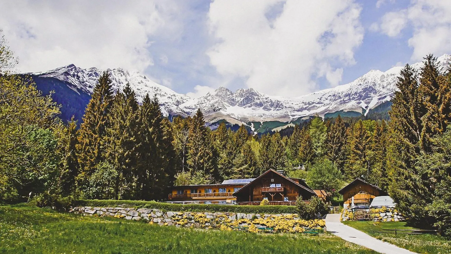 Sweet Cherry - Boutique & Guesthouse Tyrol Innsbruck Hotel